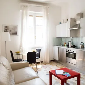 Convenient And Private Place In Appartamento
